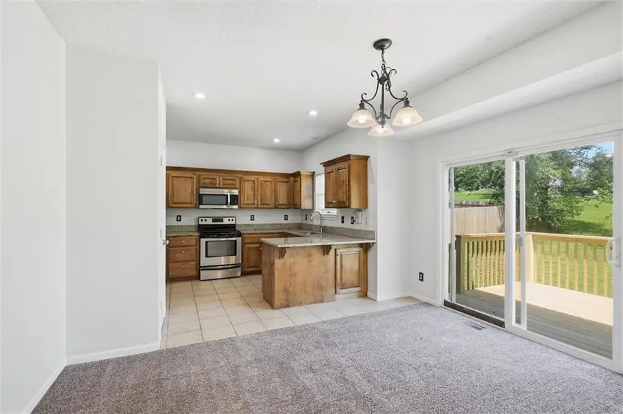 11448 Parkview Avenue, Kansas City, KS 66109 - #3