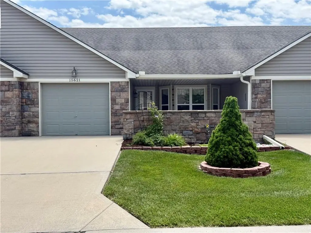 15621 Landauer Circle, Basehor, KS 66007 - #1