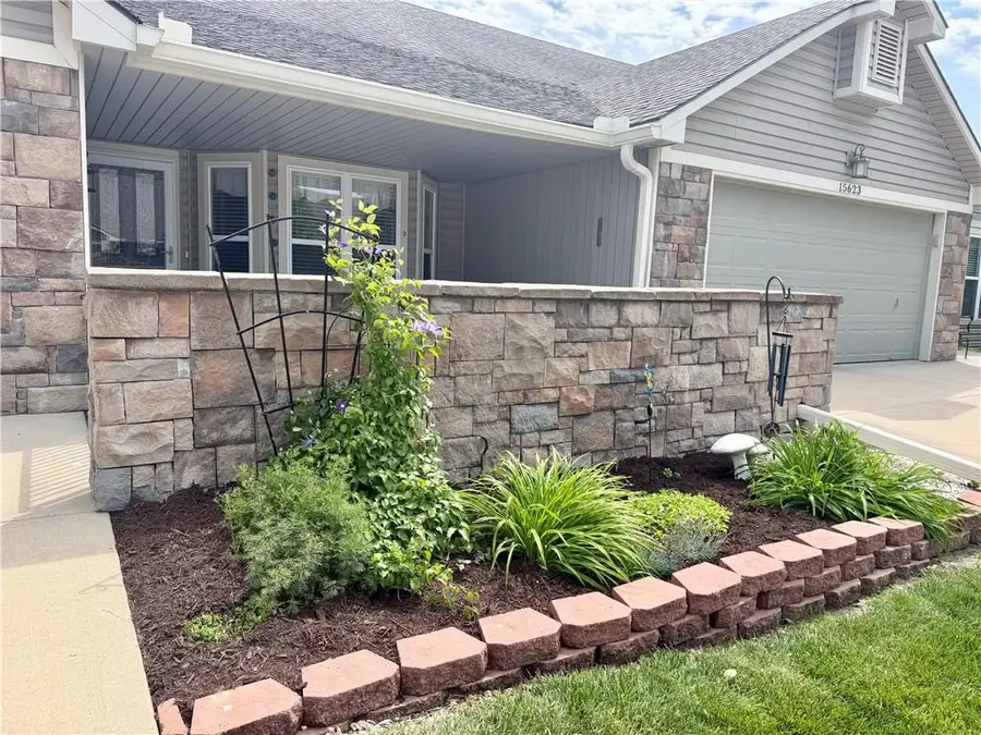 15621 Landauer Circle, Basehor, KS 66007 - #2