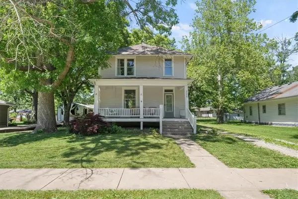 329 W 3rd Street, Wellsville, KS 66092