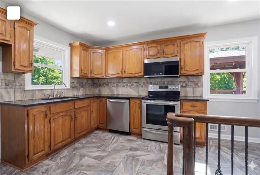 9708 E 71st Terrace, Raytown, MO 64133 - #3