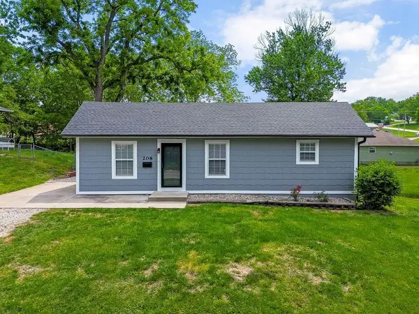 208 N Independence Street, Pleasant Hill, MO 64080
