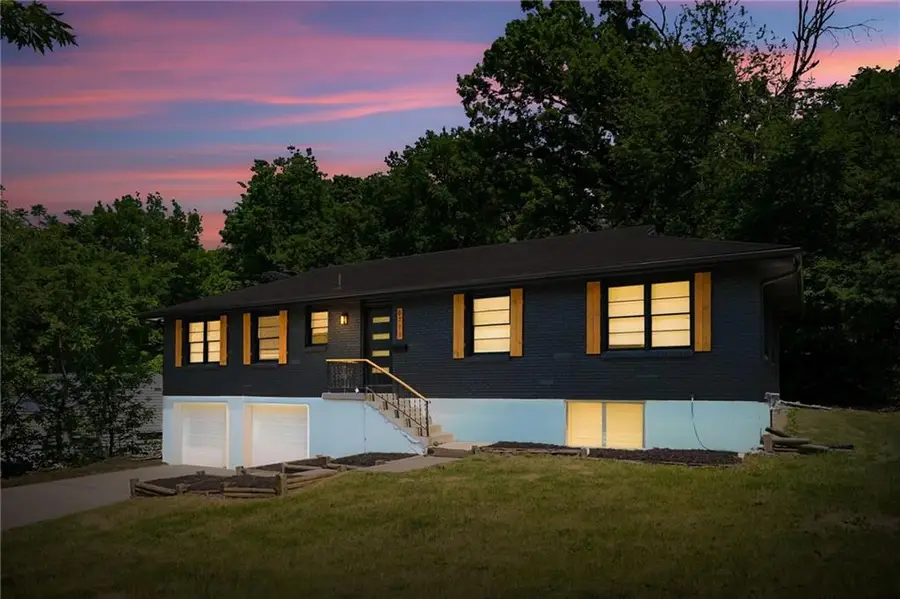 6711 N Broadway Street, Kansas City, MO 64118 - #2