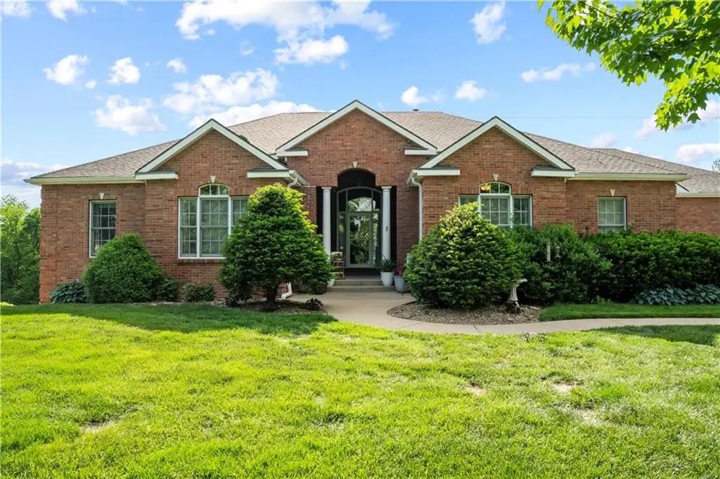 19704 Red Oak Boulevard, Saint Joseph, MO 64505 - #1