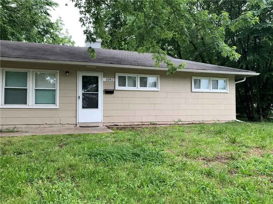 10821 Bennington Avenue, Kansas City, MO 64134 - #2