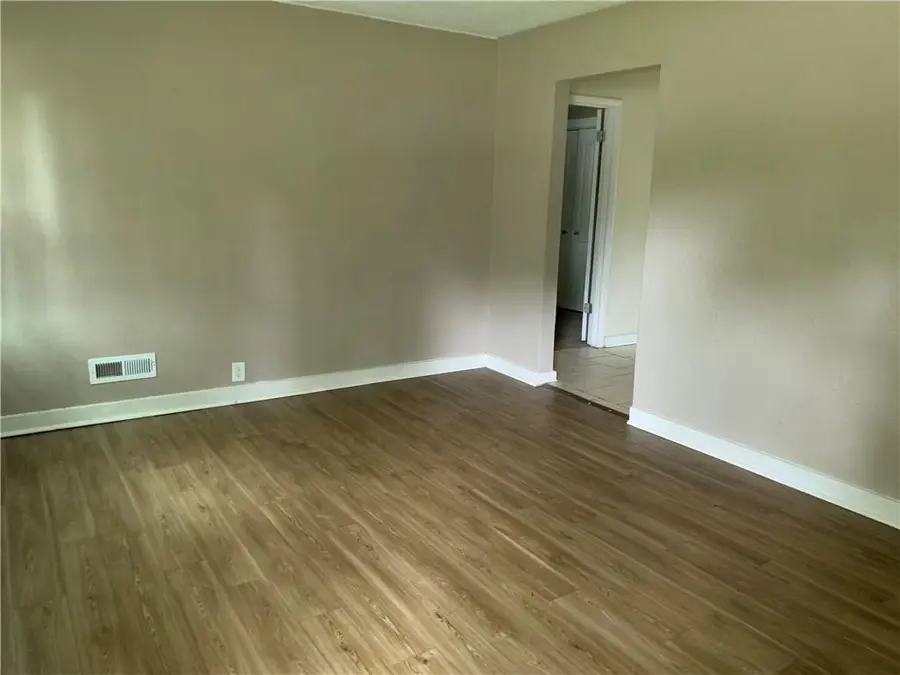 10821 Bennington Avenue, Kansas City, MO 64134 - #3