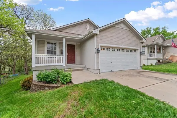 423 N Armstrong Street, Pleasant Hill, MO 64080