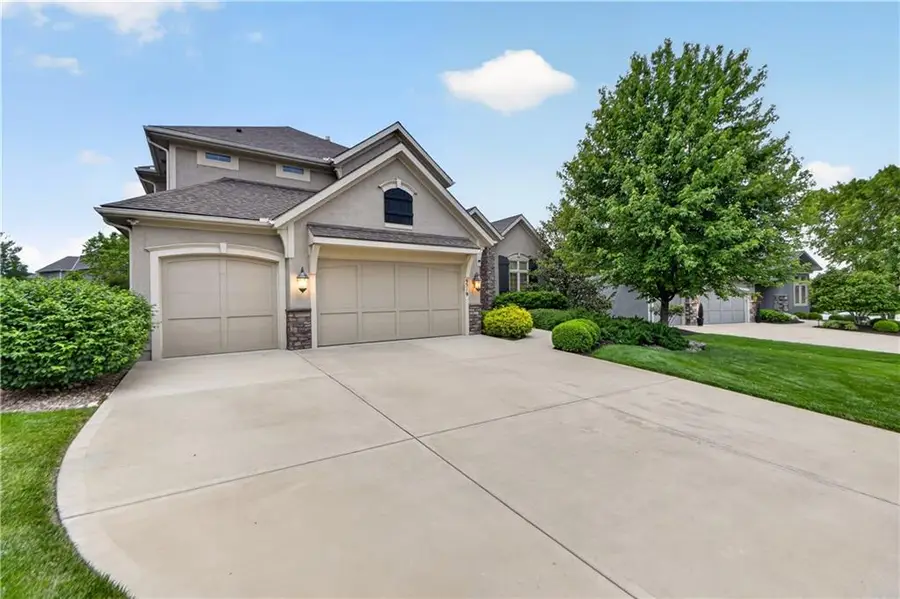 9519 W 151st Terrace, Overland Park, KS 66221 - #3