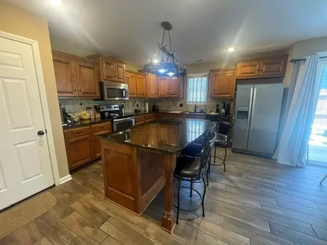4801 N Creekwood Drive, Saint Joseph, MO 64507 - #2
