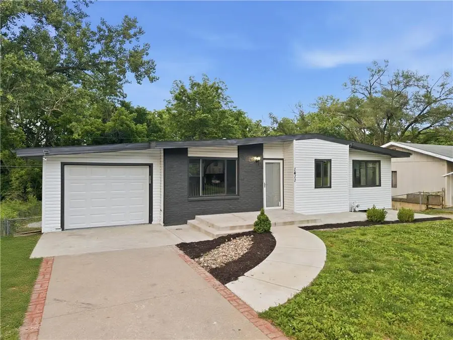 1411 N 75th Drive, Kansas City, KS 66112 - #2