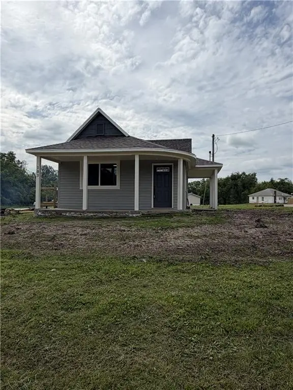 103 E Street, Creighton, MO 64739