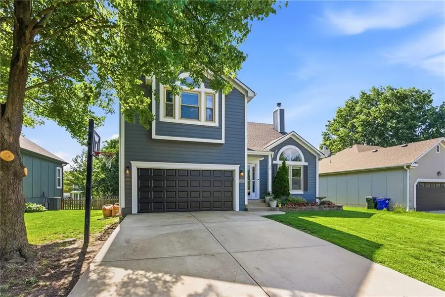 15730 S Kenwood Street, Olathe, KS 66062 - #2