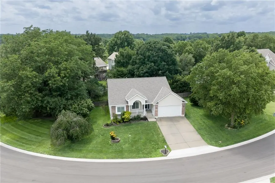 4038 N 107th Terrace, Kansas City, KS 66109 - #2