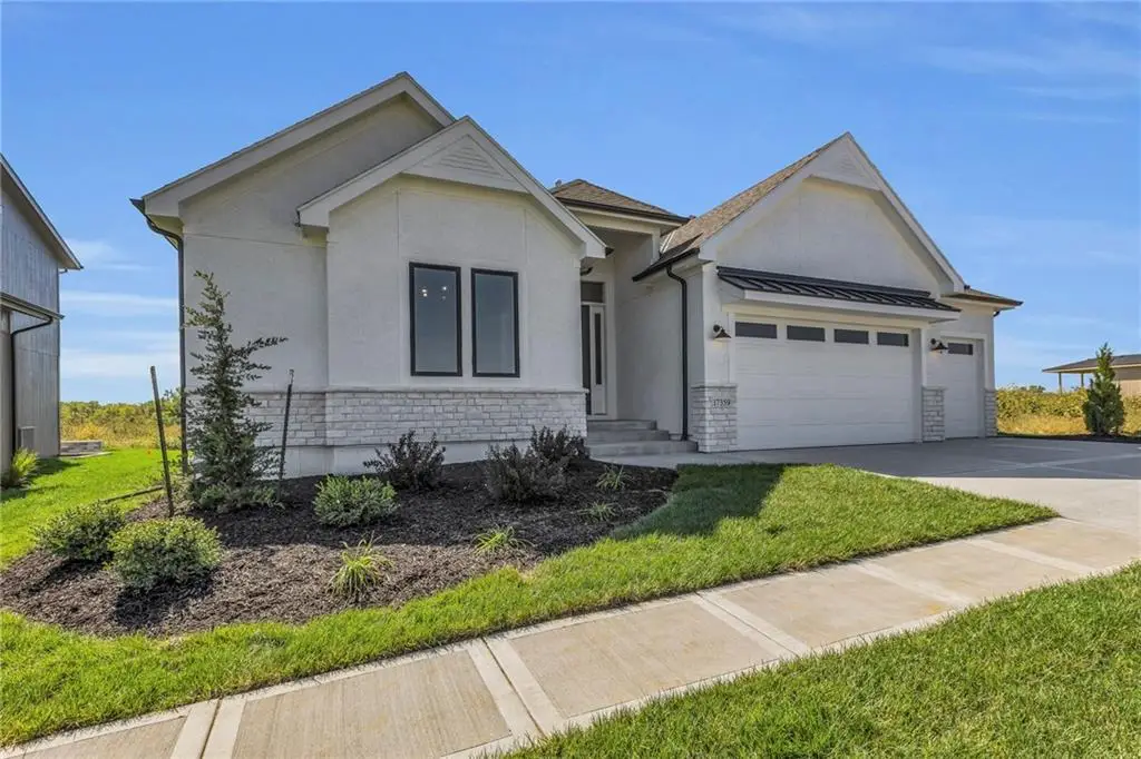 15229 W 168th Place, Olathe, KS 66062 - #1