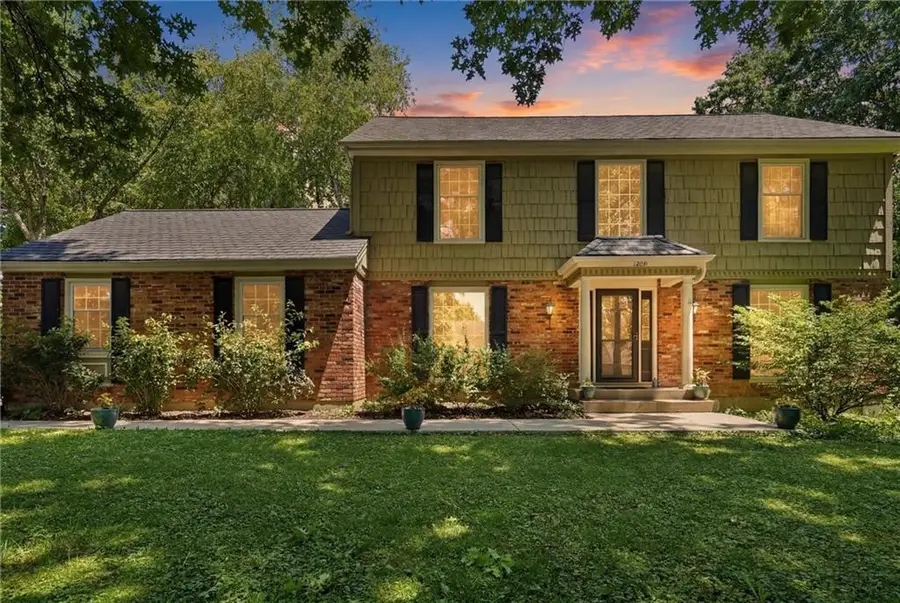 12841 Pembroke Circle, Leawood, KS 66209 - #2