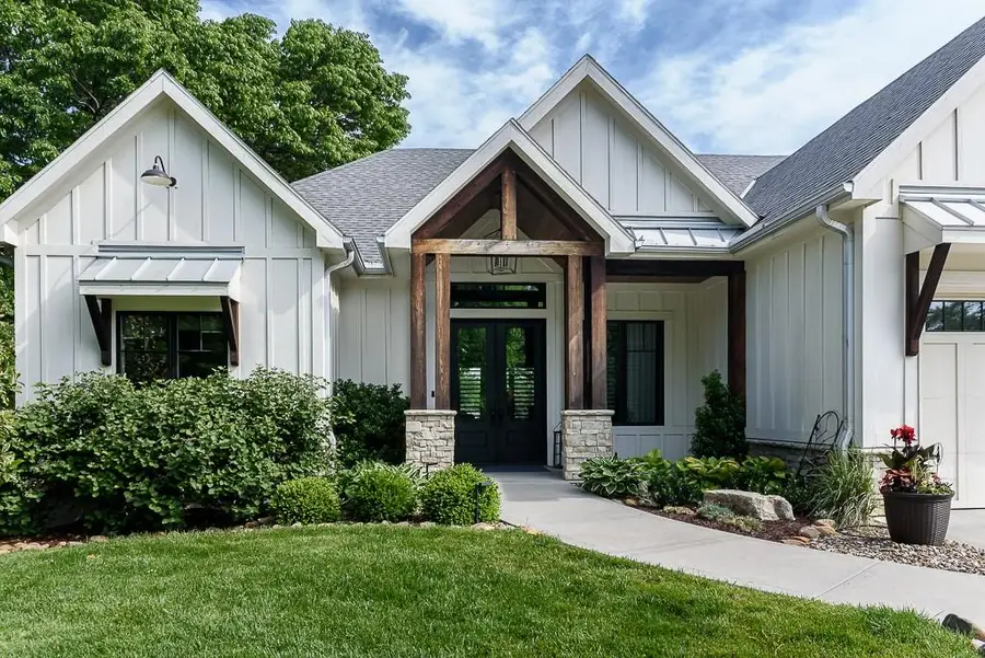 10000 Hollingsworth Road, Kansas City, KS 66109 - #2
