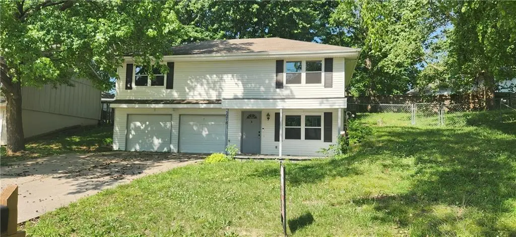 2218 Liberty Landing Road, Liberty, MO 64068 - #1