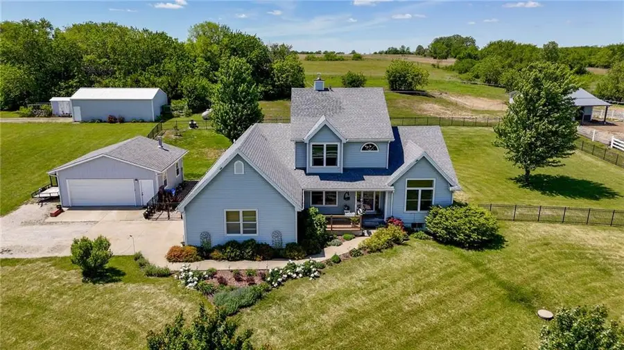 540 N 711 Road, Lawrence, KS 66047 - #2
