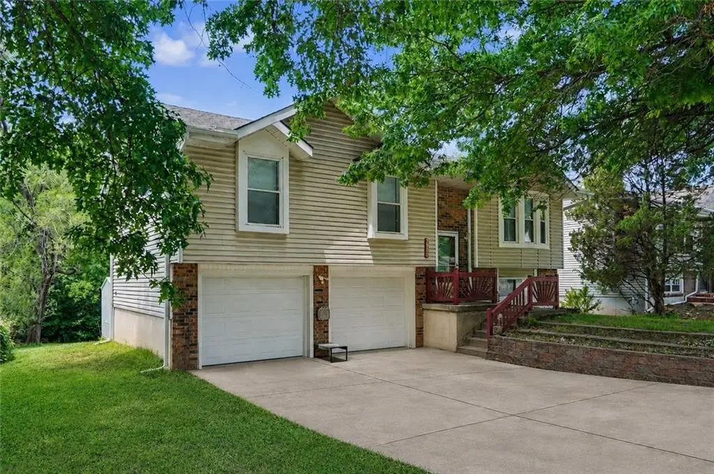 2940 S 42nd Street, Kansas City, KS 66106 - #1