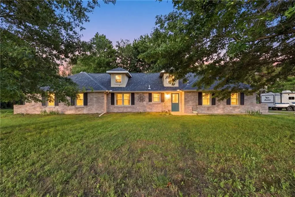 703 NE 102 P Road, Clinton, MO 64735 - #1