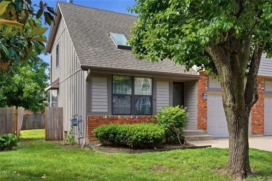 10023 W 86th Terrace, Overland Park, KS 66212 - #3