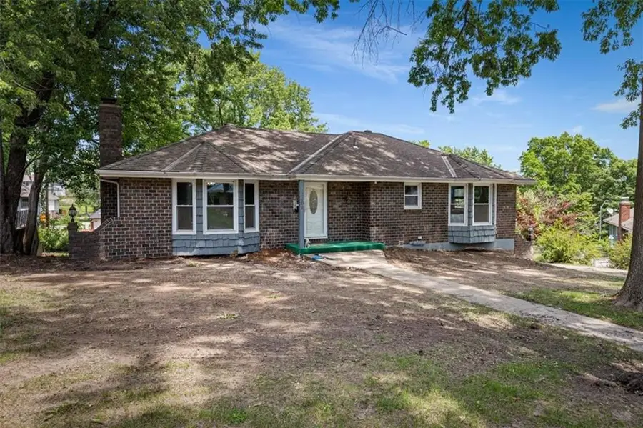 12208 E 62nd Terrace, Kansas City, MO 64133 - #2