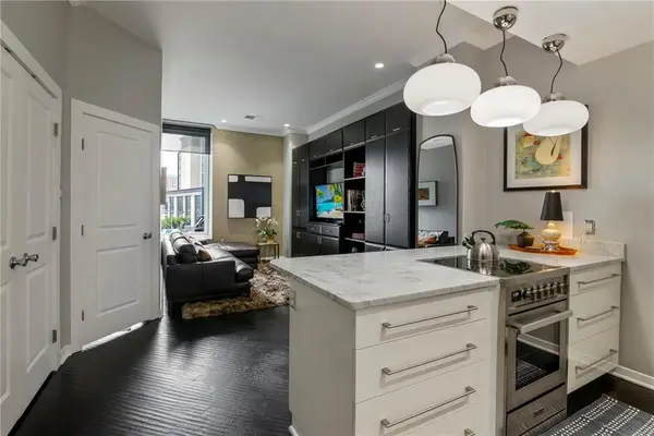 4545 Wornall Road #LE4, Kansas City, MO 64111