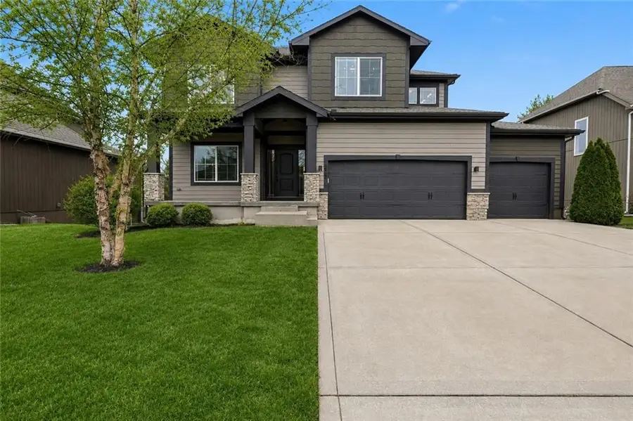 4212 SW Stoney Brook Drive, Lees Summit, MO 64082 - #2