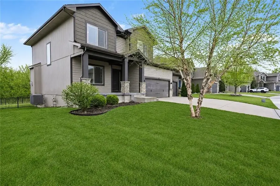 4212 SW Stoney Brook Drive, Lees Summit, MO 64082 - #3