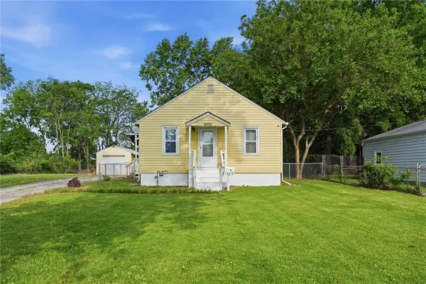 13318 Parker Avenue, Grandview, MO 64030