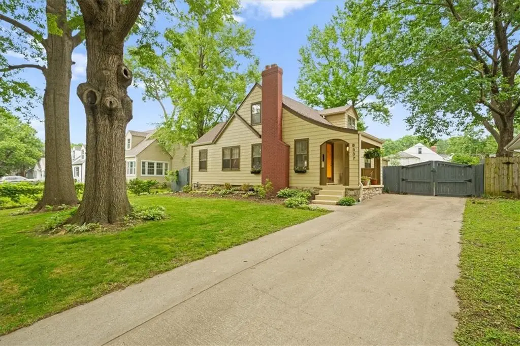 8337 Mercier Street, Kansas City, MO 64114 - #1
