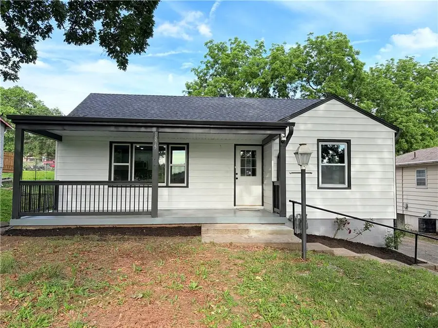 1875 N 33rd Street, Kansas City, KS 66104 - #2