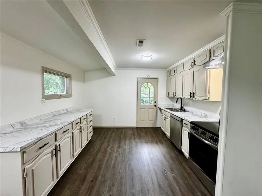 501 Orchard Lane, Saint Joseph, MO 64501 - #3