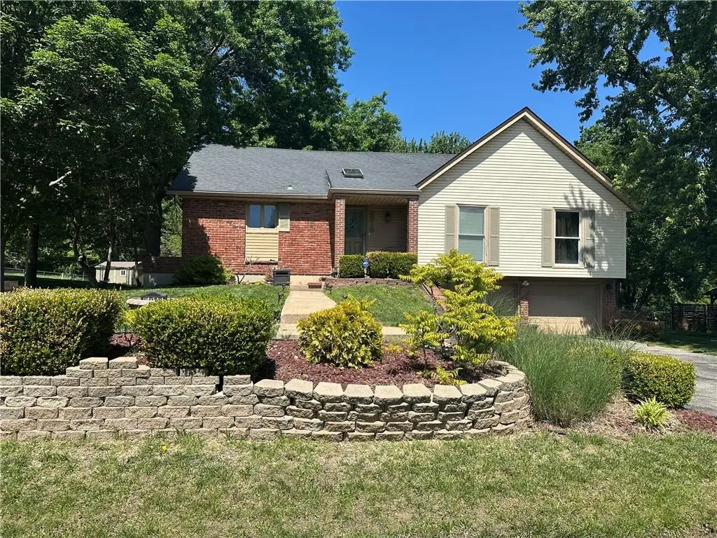 6918 Marion Drive, Shawnee, KS 66218 - #1