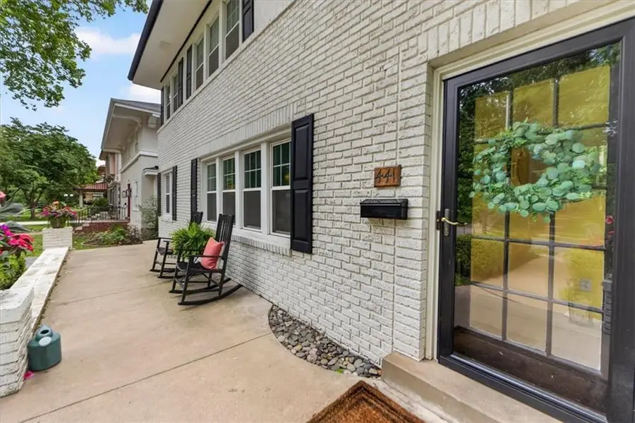 441 W 58th Terrace, Kansas City, MO 64113 - #2