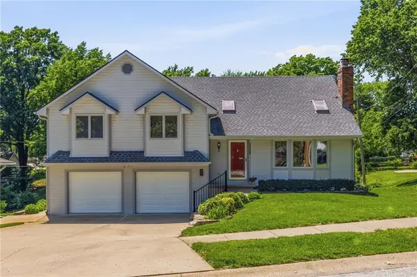 5308 N Wyandotte Street, Gladstone, MO 64118