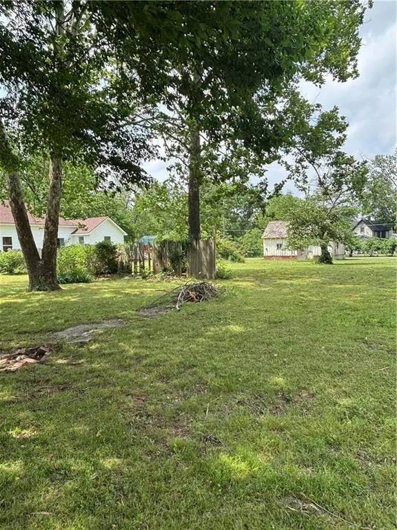 416 E 3rd Street, Cherryvale, KS 67335 - #1