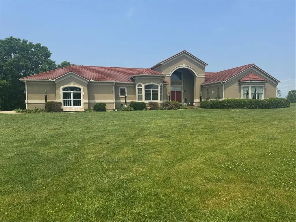 10 Country Club Lane, Garnett, KS 66032 - #1