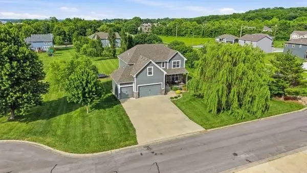 1705 SW Red Fox Circle, Oak Grove, MO 64075 - #1