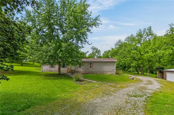 2810 Ajax Road, St Joseph, MO 64503