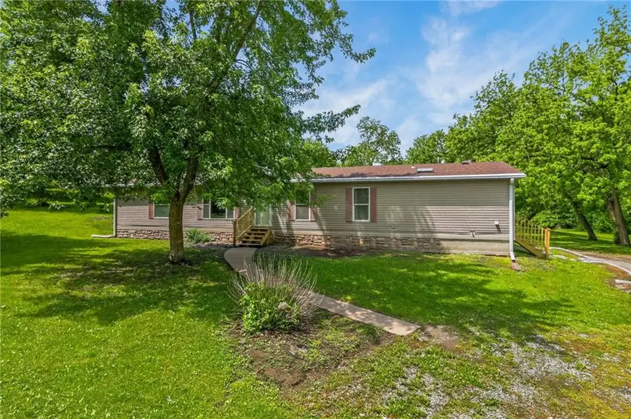 2810 Ajax Road, Saint Joseph, MO 64503 - #2