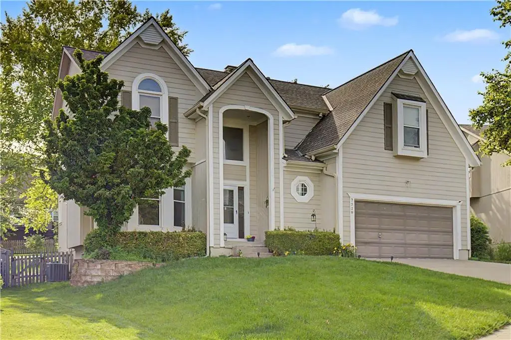 7228 Widmer Road, Shawnee, KS 66216 - #1