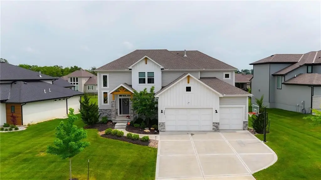 2063 NW O'brien Road, Lees Summit, MO 64081 - #1