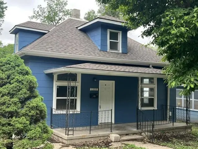 1328 12th Street N, Saint Joseph, MO 64501 - #1