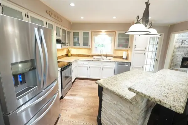 18000 E 25th Court S, Independence, MO 64057
