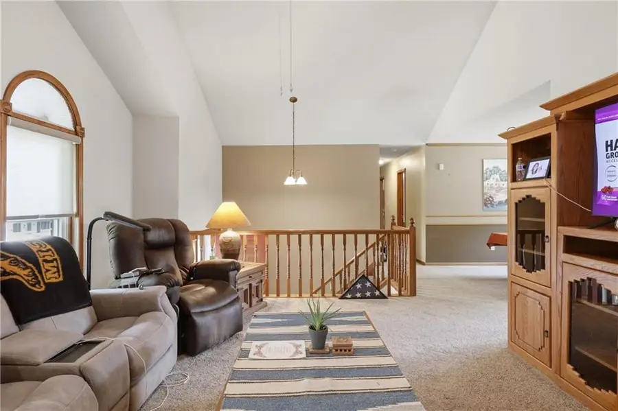 8013 N Lydia Avenue, Kansas City, MO 64118 - #2