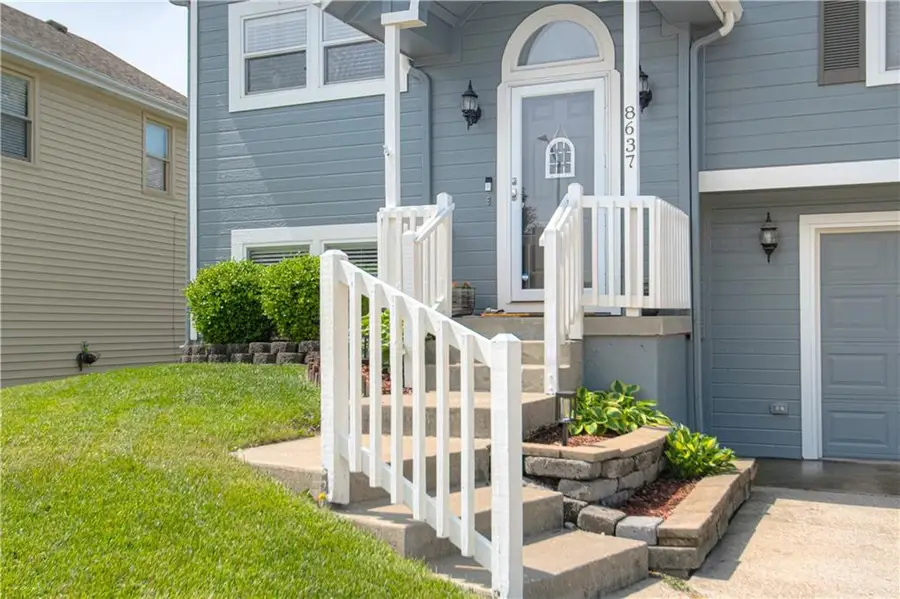 8637 NE 112th Street, Kansas City, MO 64157 - #2