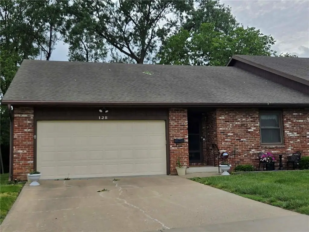 128 S Ryans N/a, Saint Joseph, MO 64506 - #1