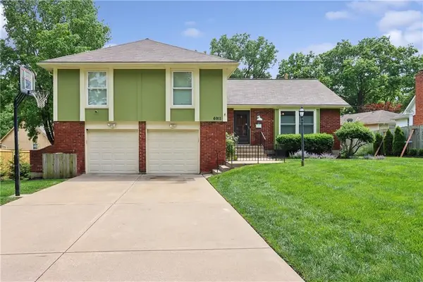 6911 E 128th Street, Grandview, MO 64030