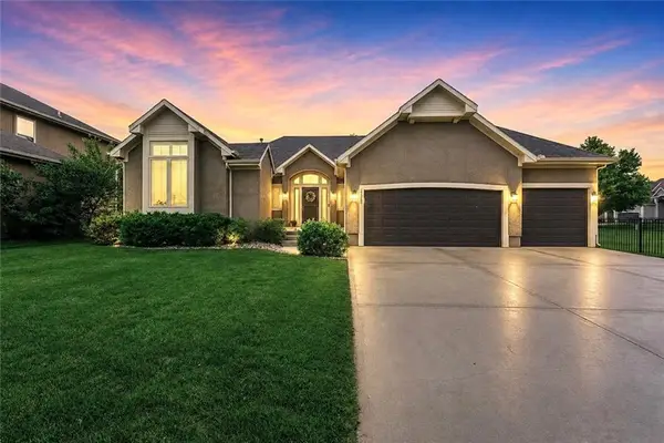 11260 S Whitehall Street, Olathe, KS 66061